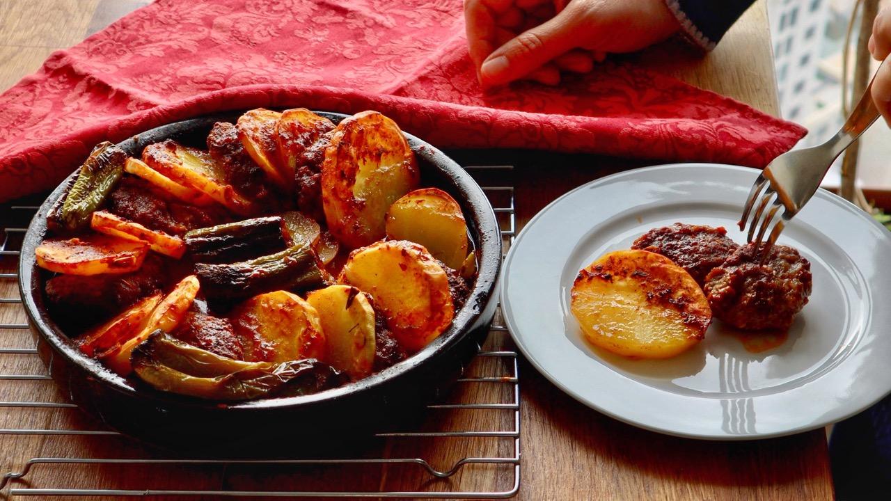 Turkish Meatballs Kofte: How to Make Authentic Turkish Köfte photo