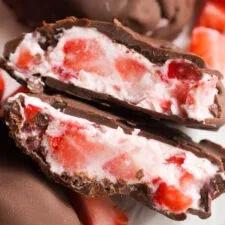 Chocolate Strawberry Yogurt Clusters (Viral Recipe!)