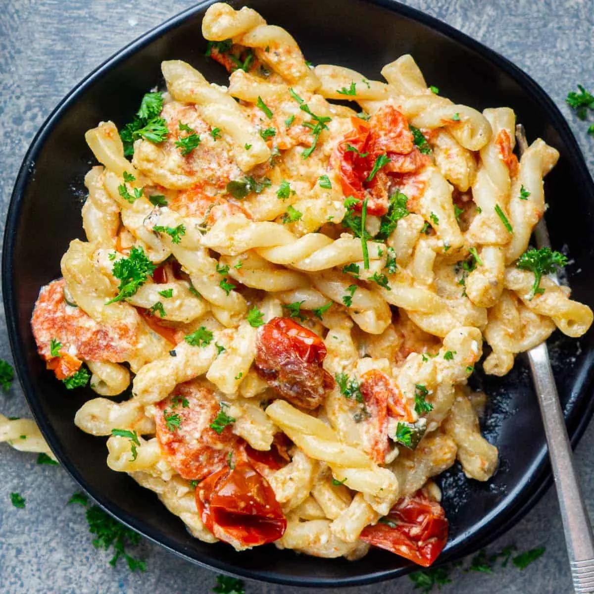 Baked Feta Pasta (TikTok Pasta) photo