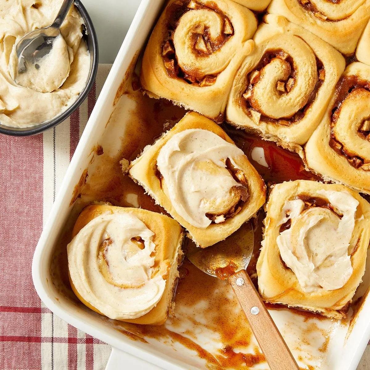 Apple Pie Cinnamon Rolls